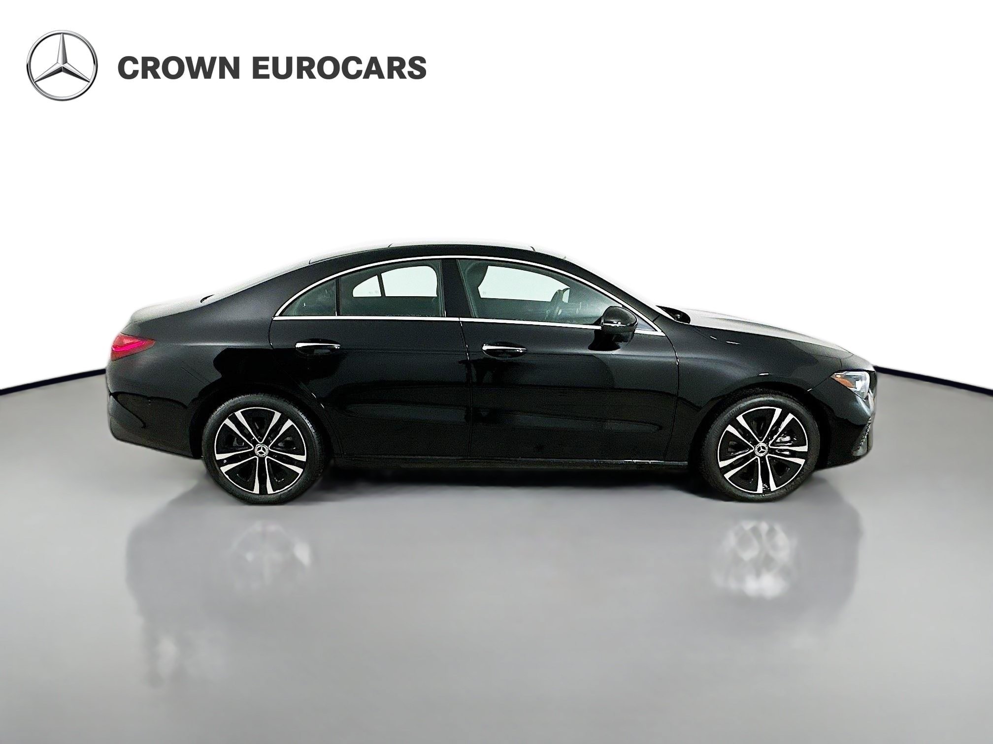 Used 2025 Mercedes-Benz CLA 250 4MATIC image 4