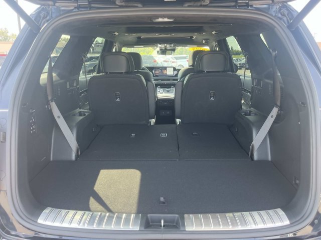 Certified 2025 Hyundai Palisade Calligraphy AWD/4WD image 12