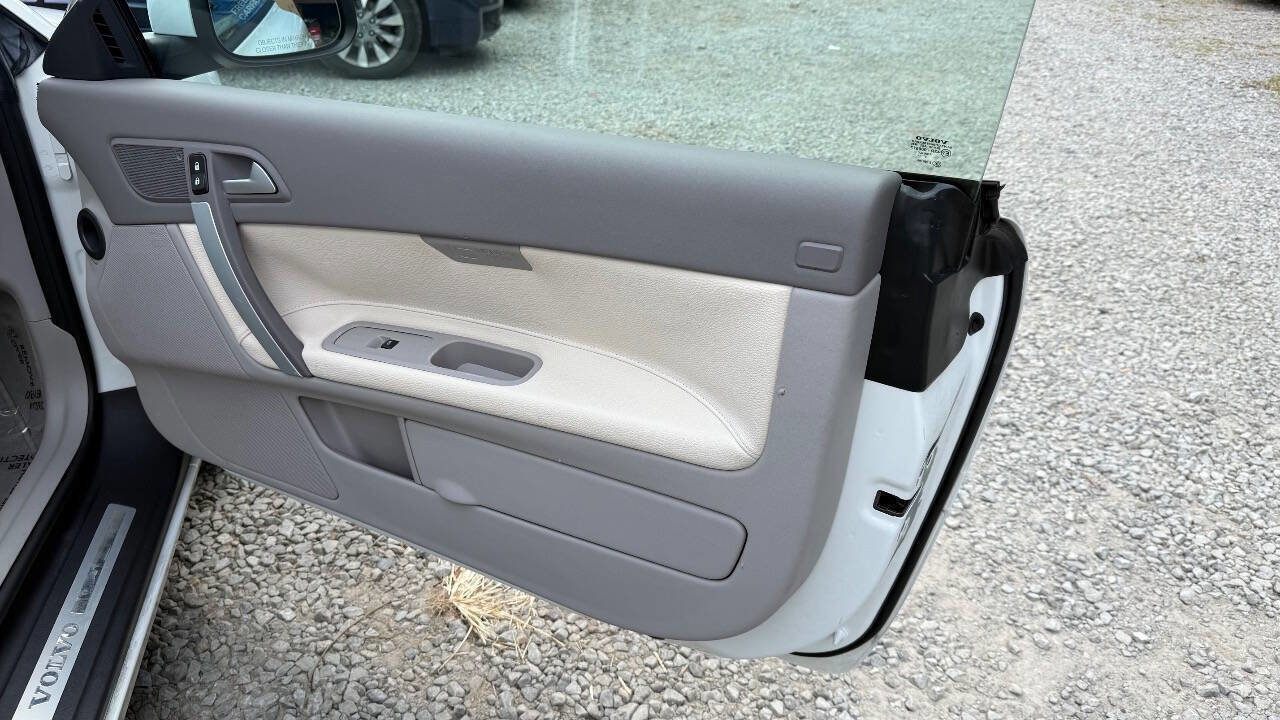 Used 2013 Volvo C70 T5 image 12