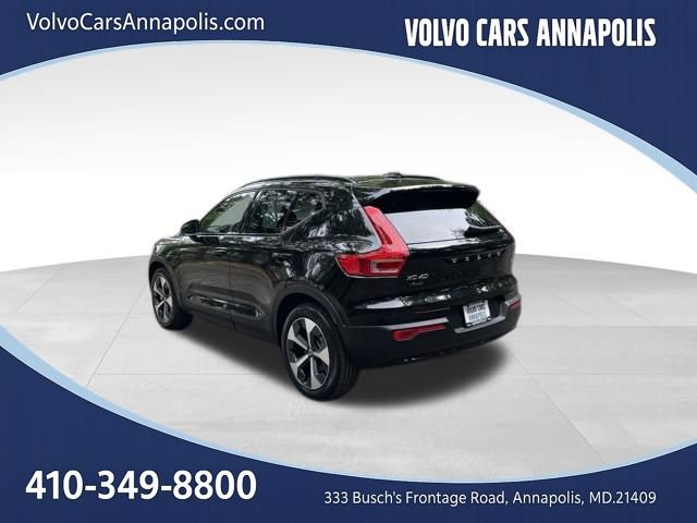 Certified 2025 Volvo XC40 B5 Plus AWD/4WD image 6