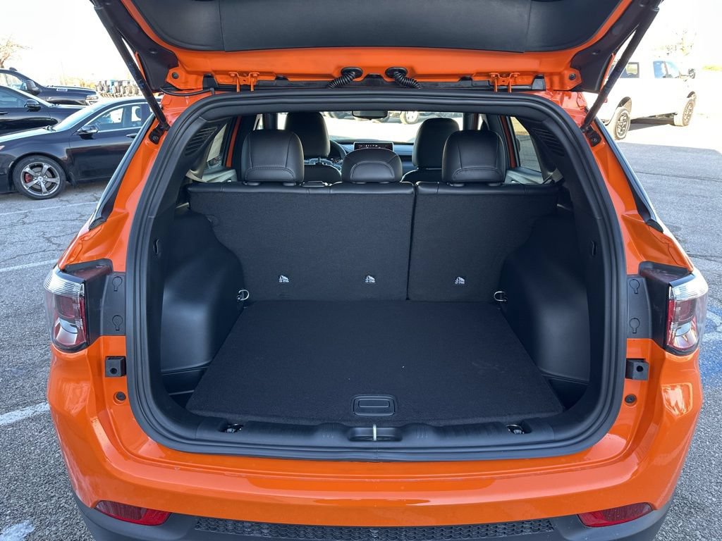 New 2026 Jeep Compass Latitude AWD/4WD image 3