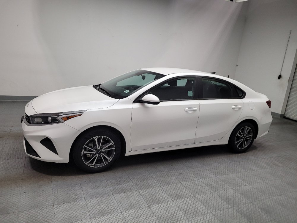 Used 2023 Kia Forte LXS FWD image 2