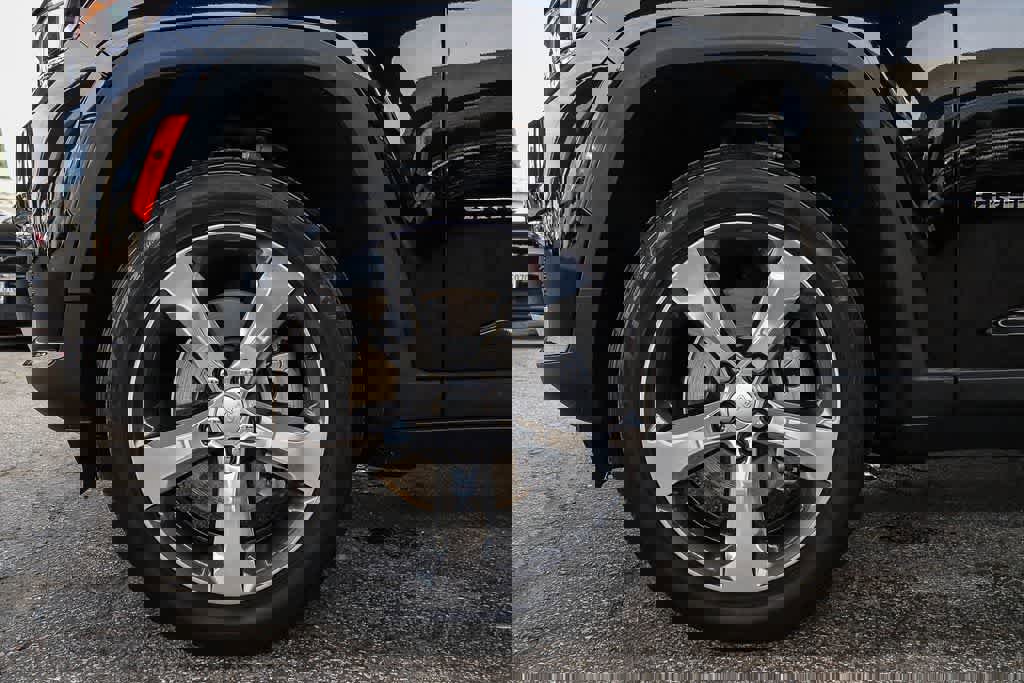 Used 2021 Jeep Grand Cherokee L Limited image 11