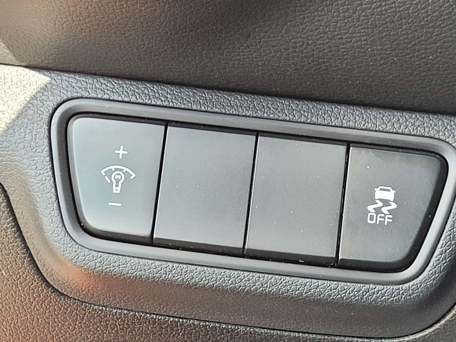 Used 2023 Kia Forte LXS image 27