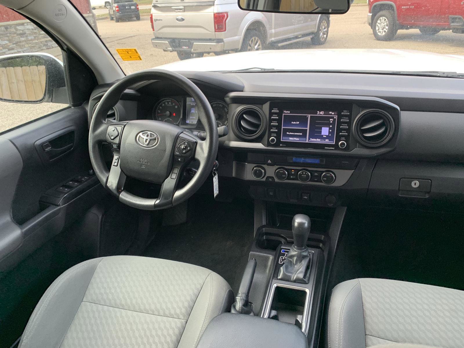 Used 2022 Toyota Tacoma SR image 12