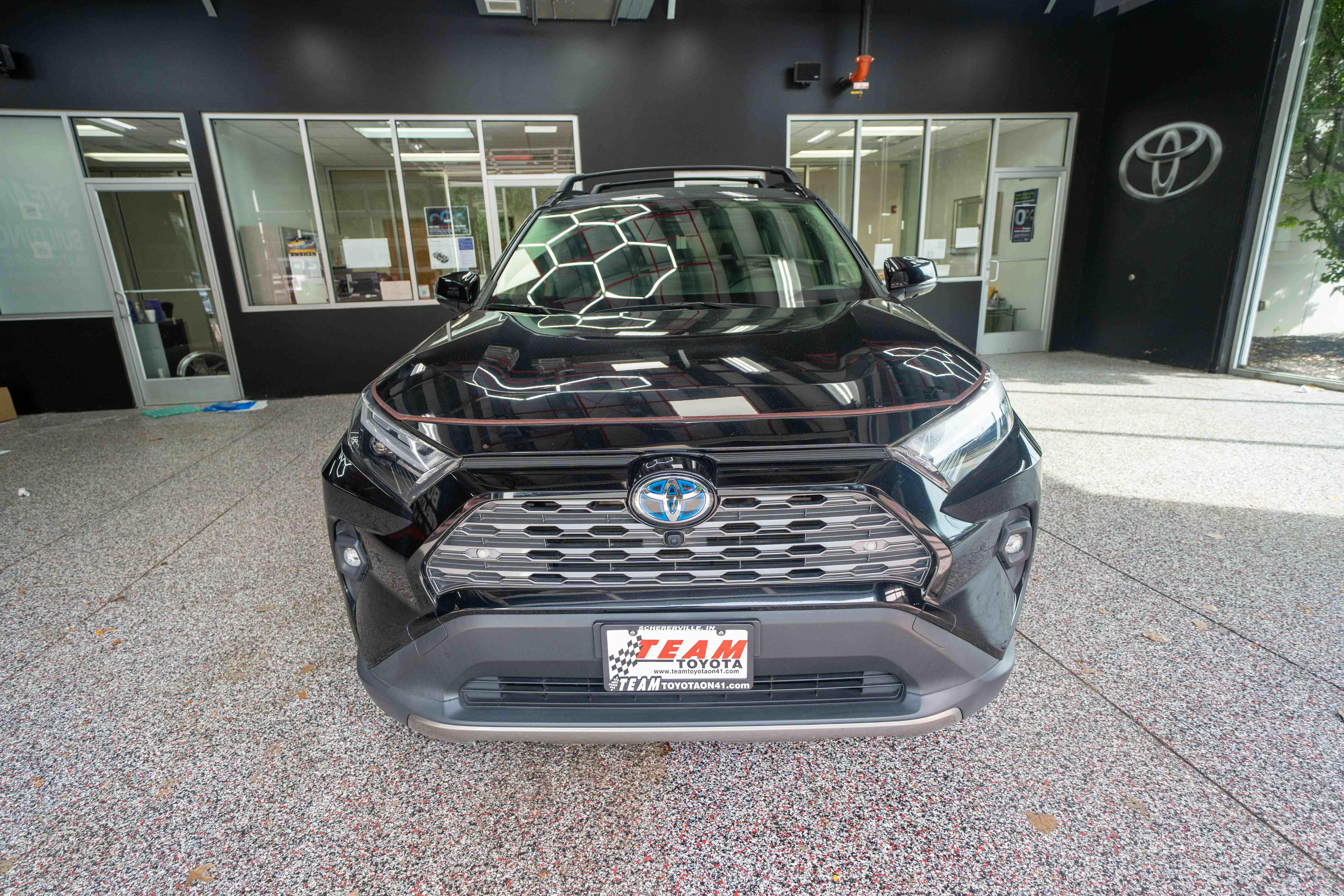 Used 2024 Toyota RAV4 Limited w/ Advanced Technology Package AWD/4WD image 6