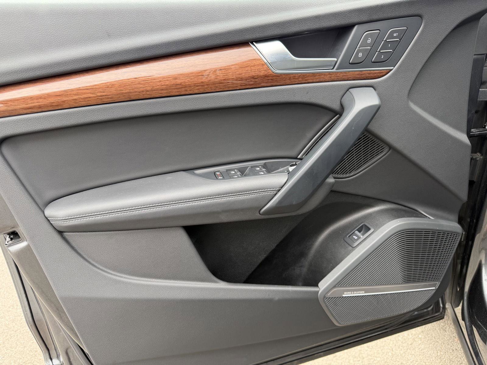 Used 2023 Audi Q5 2.0T Premium Plus w/ Premium Plus Package image 11