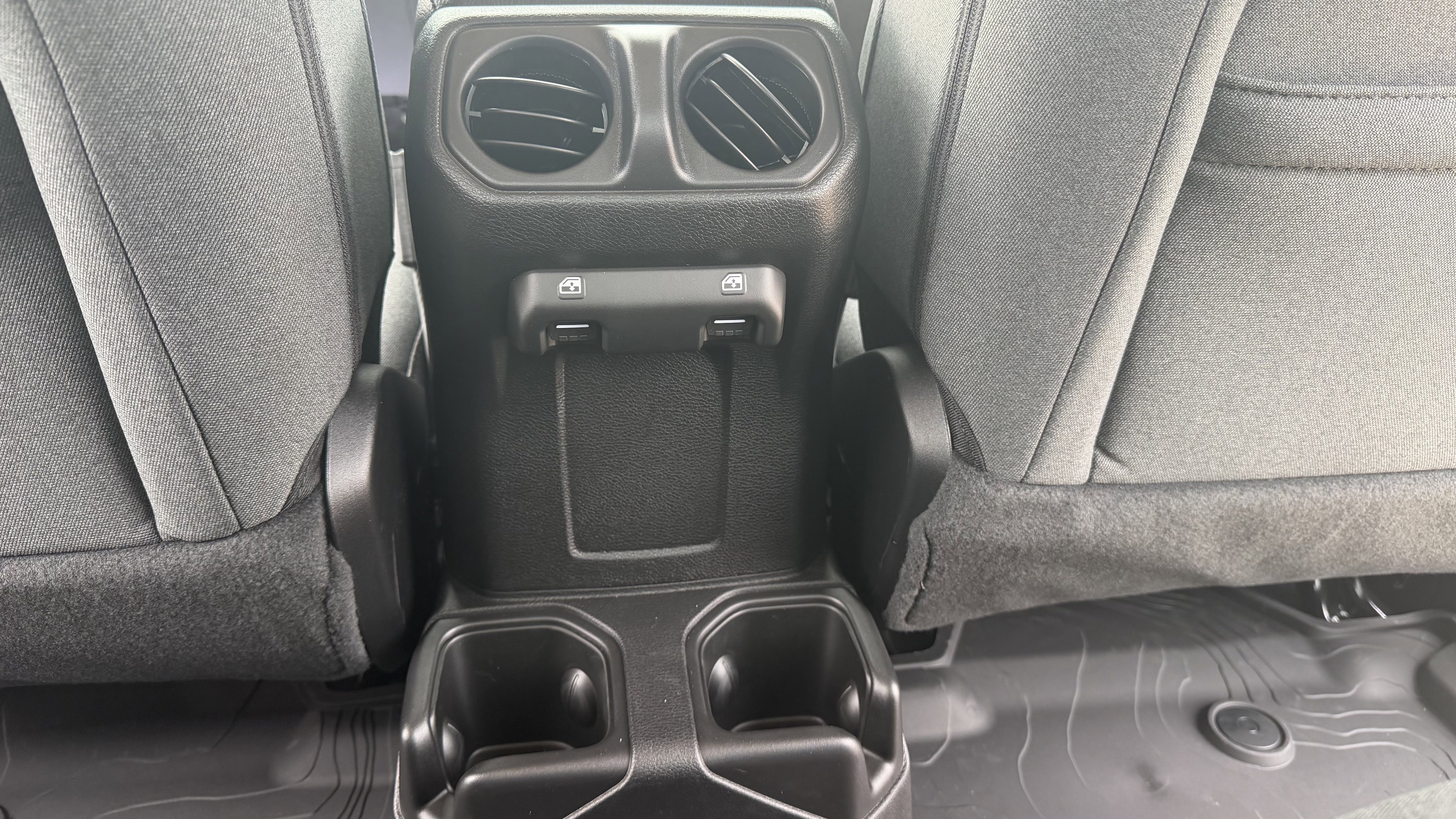 New 2026 Jeep Gladiator Sport AWD/4WD image 34