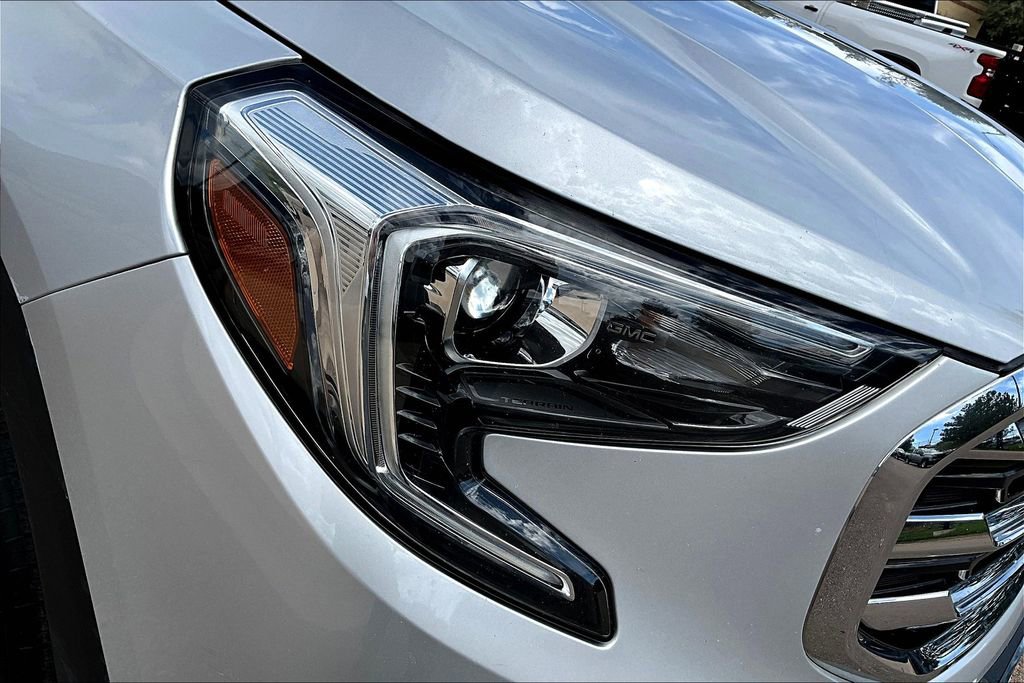 Used 2020 GMC Terrain SLT image 32