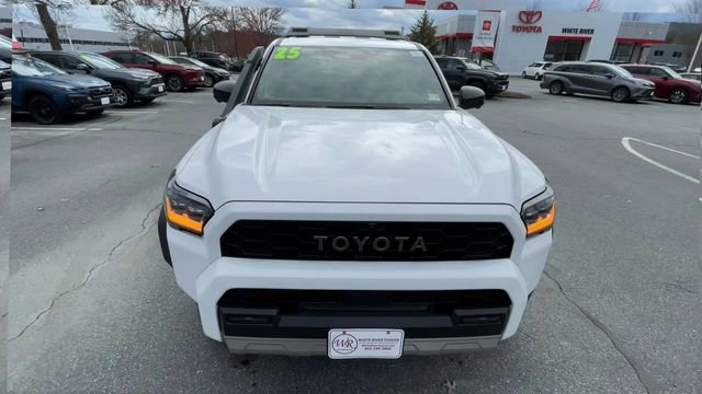 Certified 2025 Toyota 4Runner Trailhunter AWD/4WD image 3