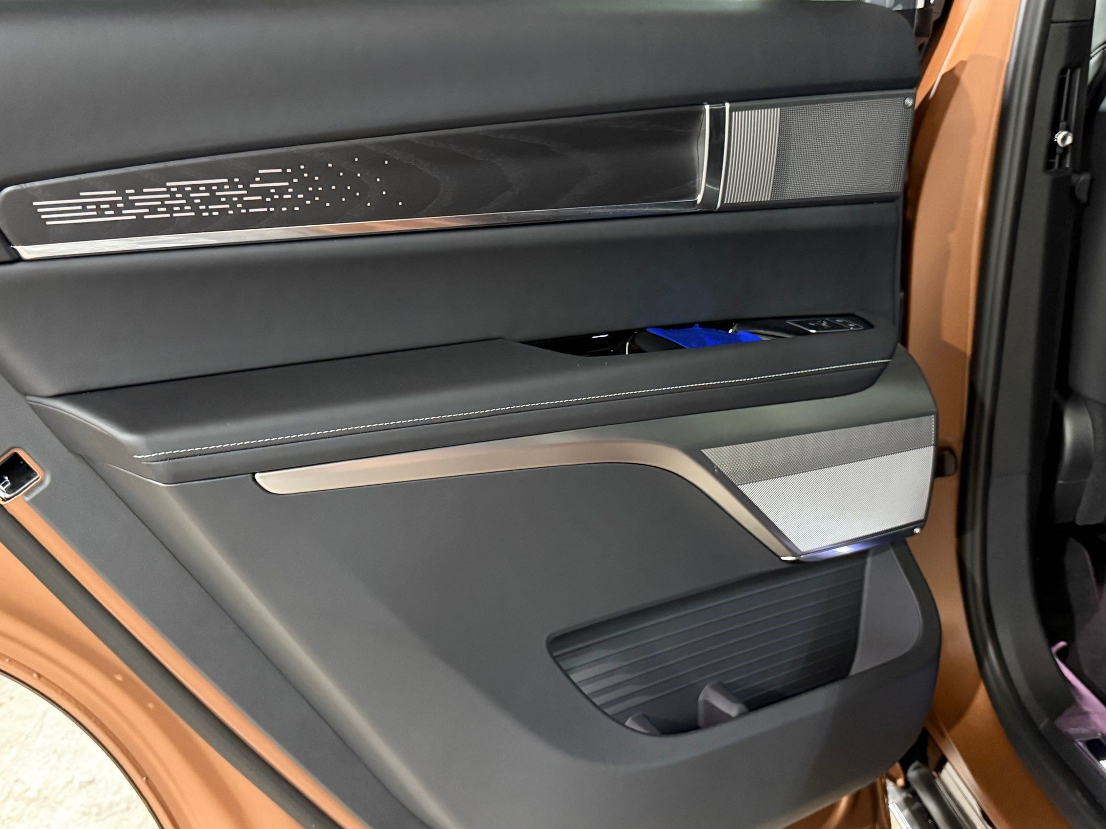 New 2027 Cadillac Vistiq Platinum AWD/4WD image 56