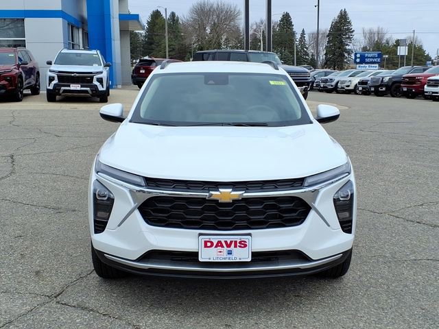 New 2026 Chevrolet Trax LT w/ LT Convenience Package FWD image 9