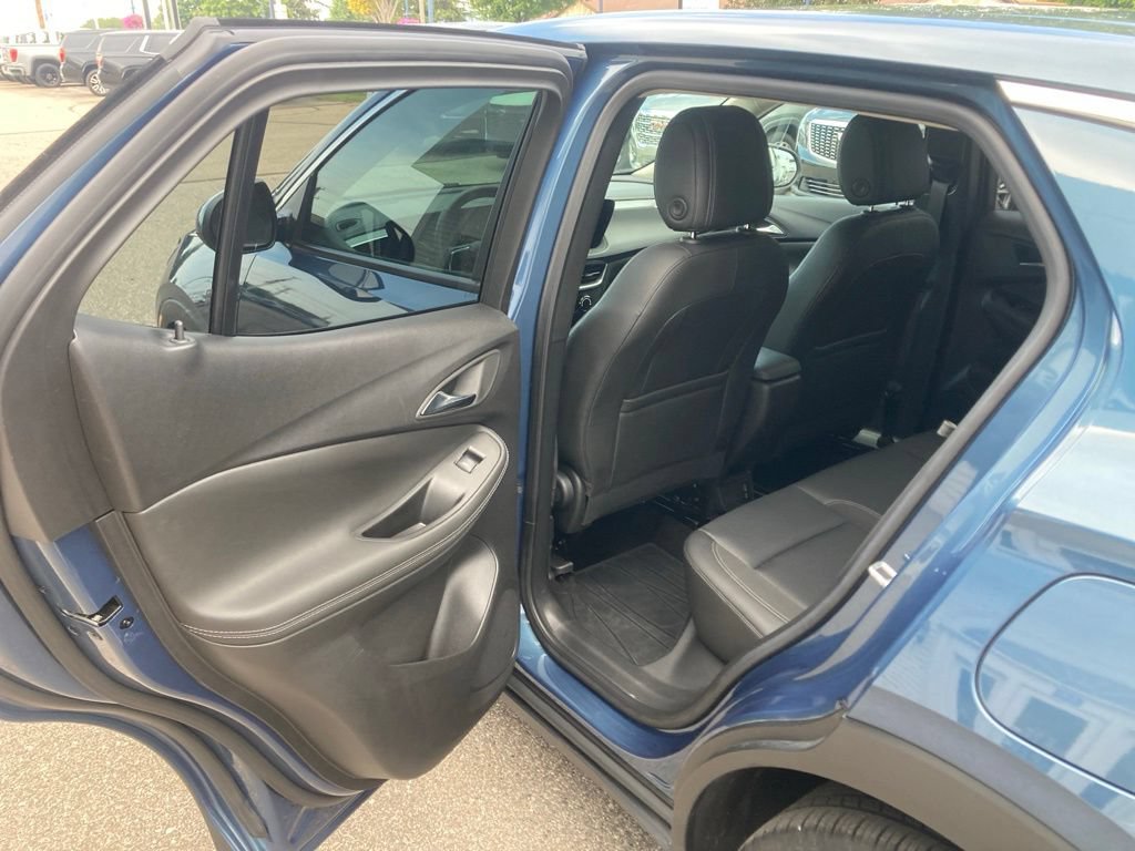 Used 2024 Buick Encore GX Preferred AWD/4WD image 12