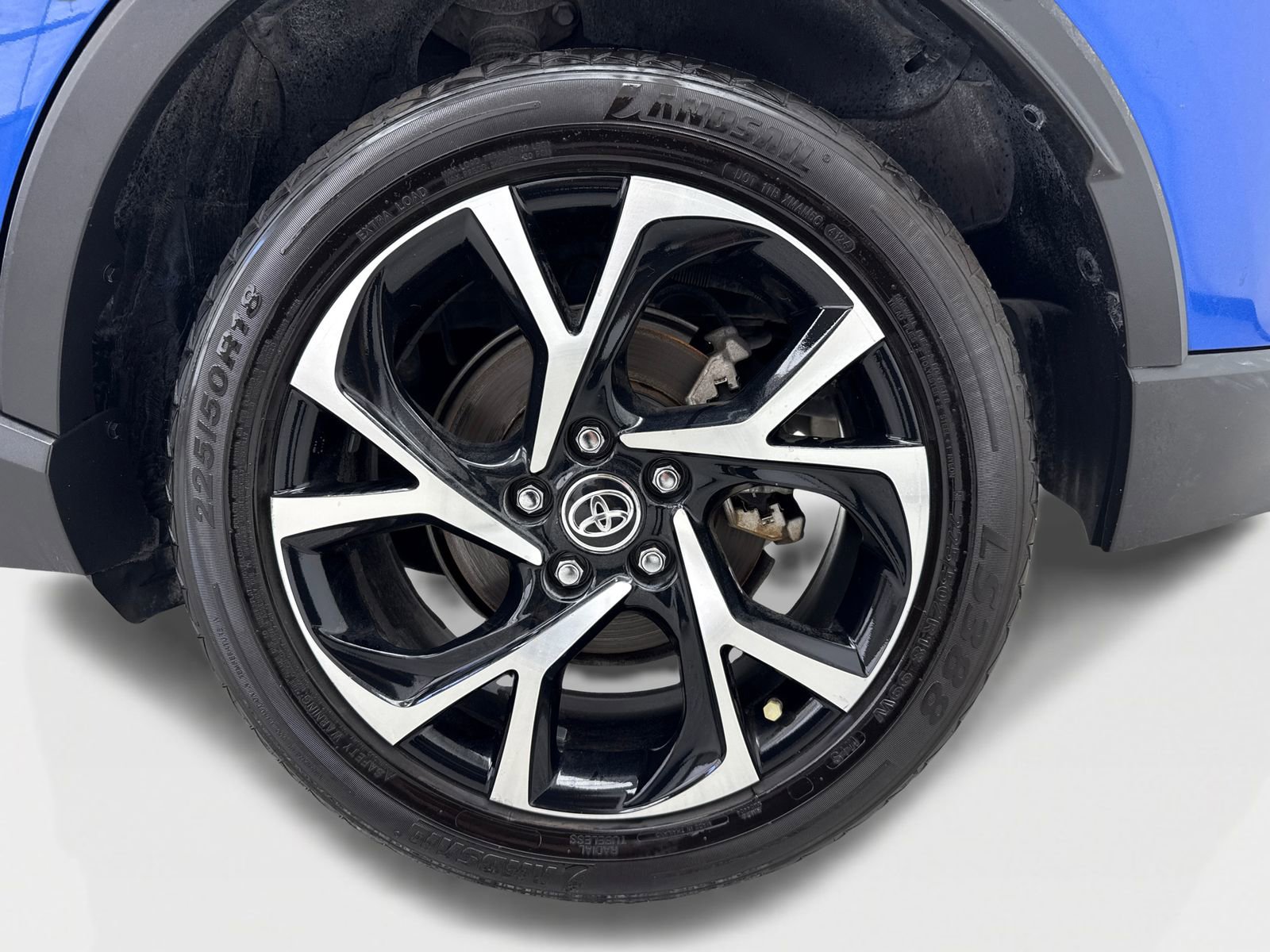Used 2019 Toyota C-HR XLE FWD image 50