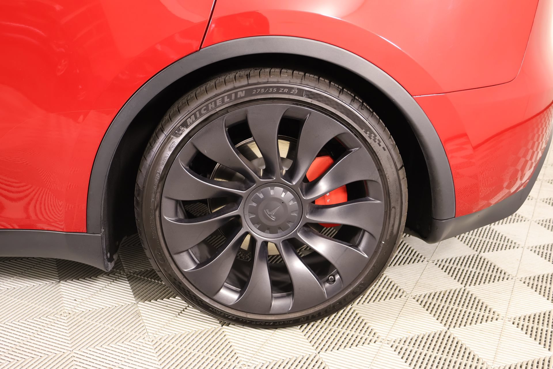Used 2023 Tesla Model Y Performance AWD/4WD image 17