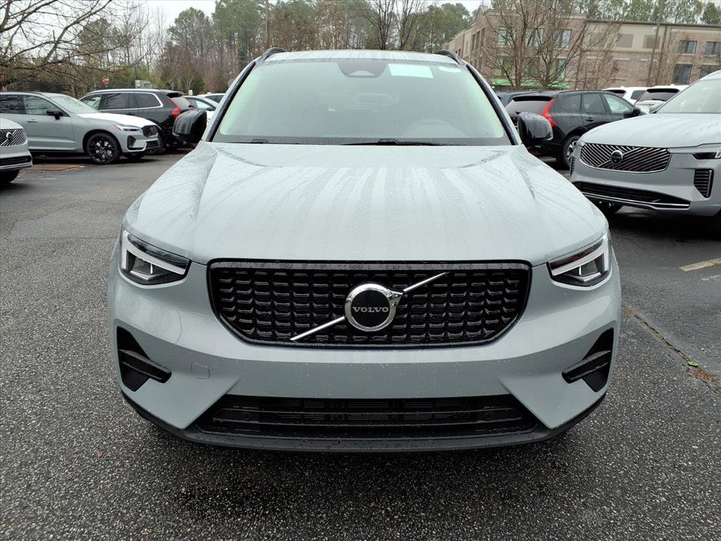 New 2026 Volvo XC40 B5 Core w/ Climate Package image 10