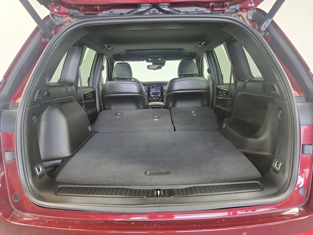 Used 2023 Jeep Grand Cherokee Altitude RWD image 26