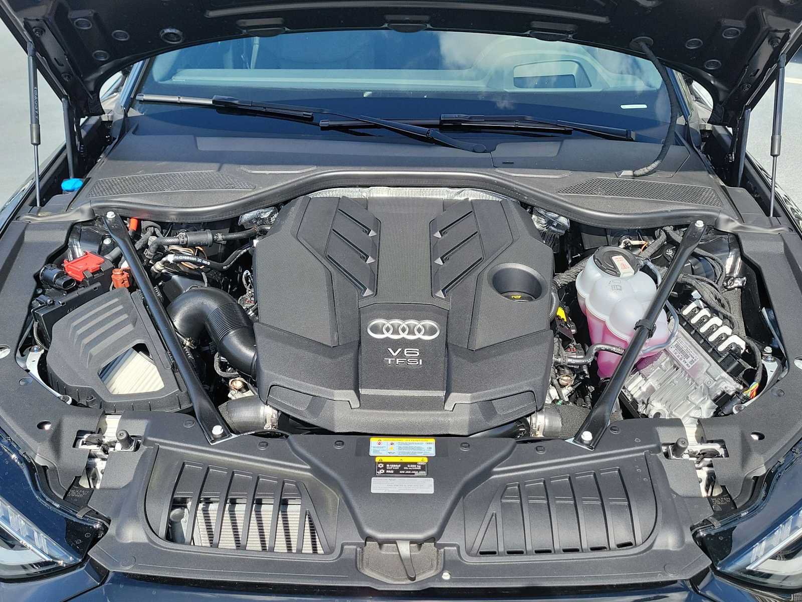 New 2026 Audi A8 L 3.0T AWD/4WD image 13