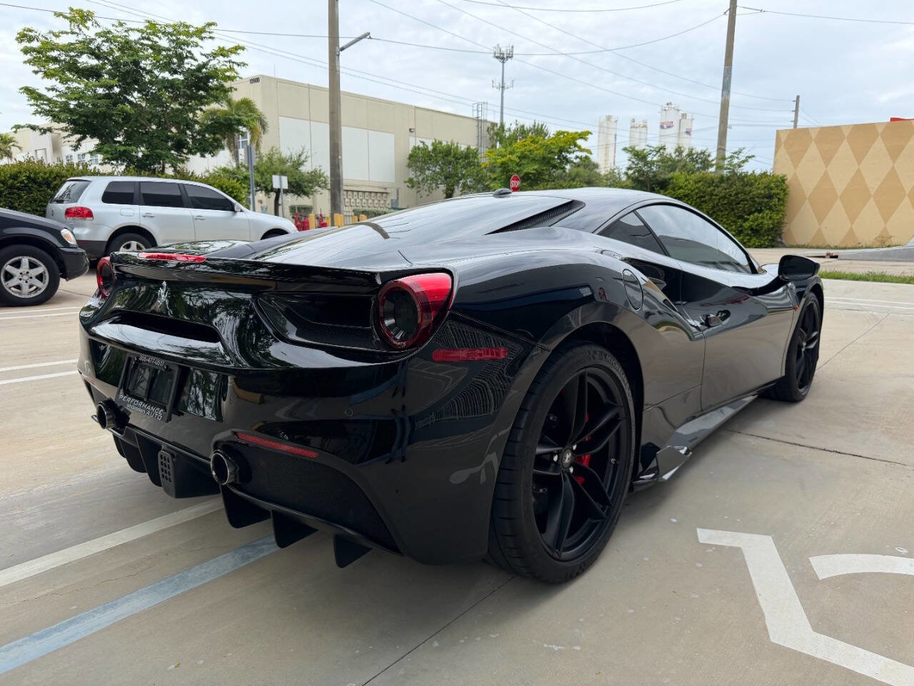 Used 2019 Ferrari 488 GTB RWD image 6