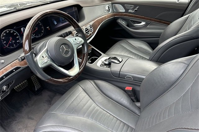 Used 2018 Mercedes-Benz S 560 Sedan image 11