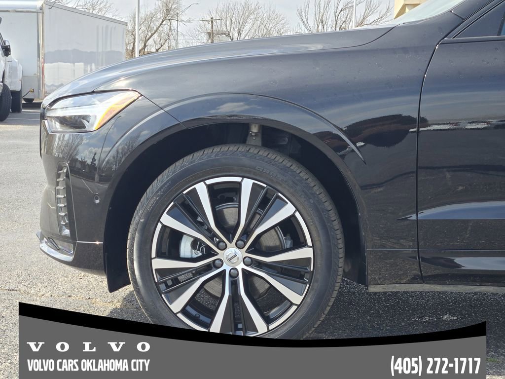 Certified 2025 Volvo XC60 B5 Plus AWD/4WD image 6