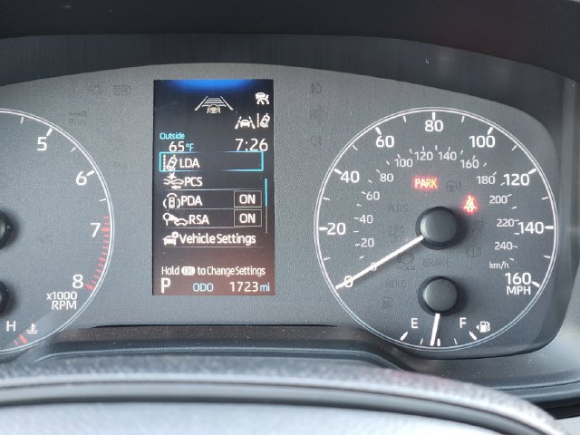Certified 2025 Toyota Corolla LE FWD image 14
