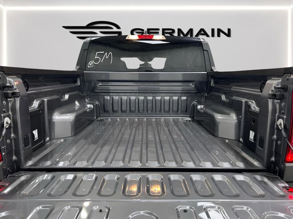 Used 2025 Ford Maverick XLT w/ Black Appearance Package image 25