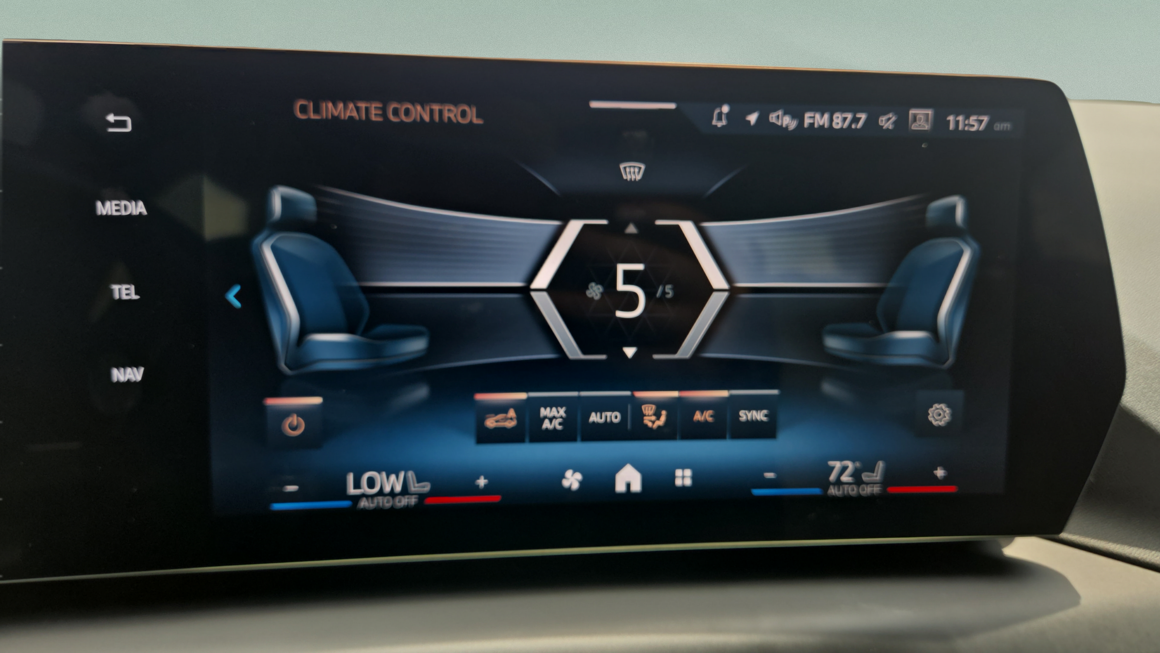 Certified 2025 BMW 228i xDrive w/ Premium Package AWD/4WD image 28