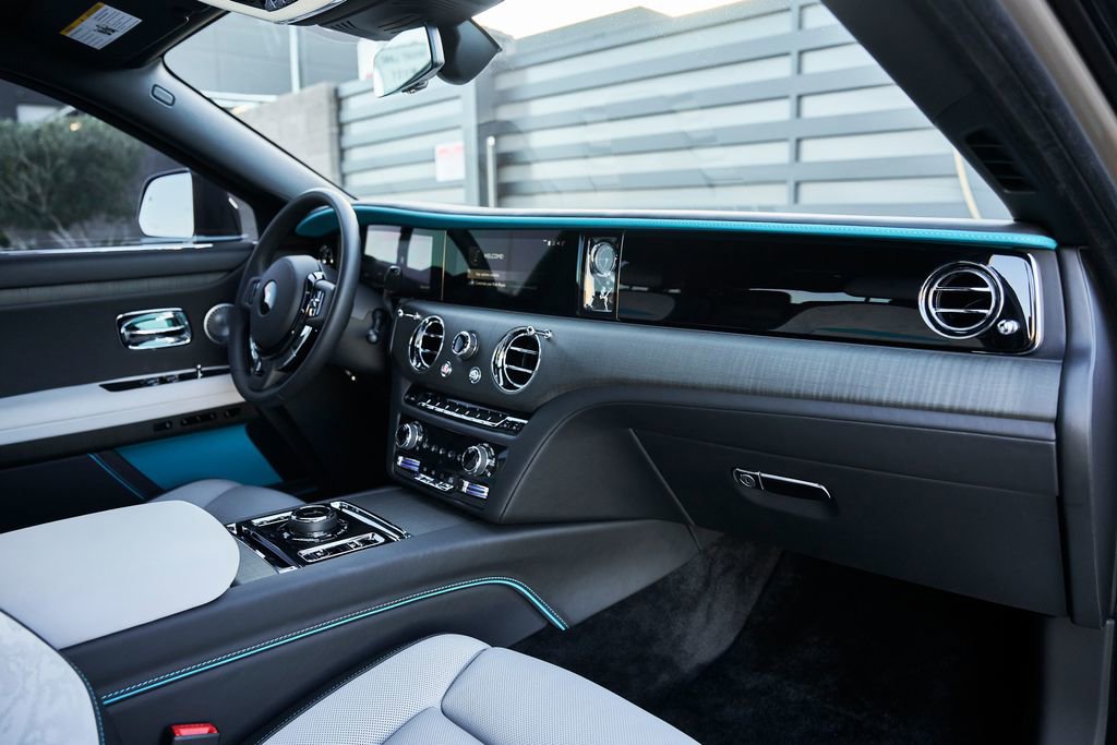 Used 2025 Rolls-Royce Ghost AWD/4WD image 50