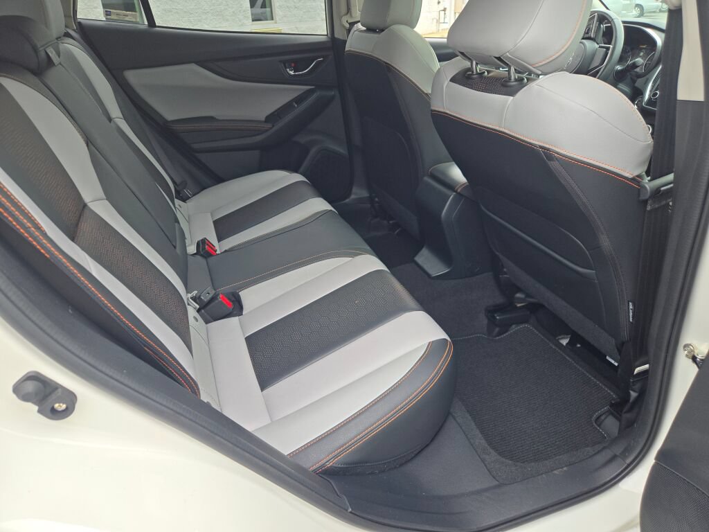 Used 2023 Subaru Crosstrek 2.5i Limited AWD/4WD image 10