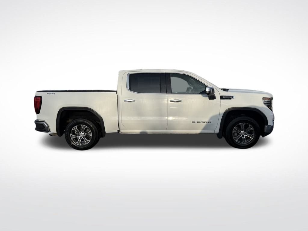 Used 2024 GMC Sierra 1500 SLT image 9
