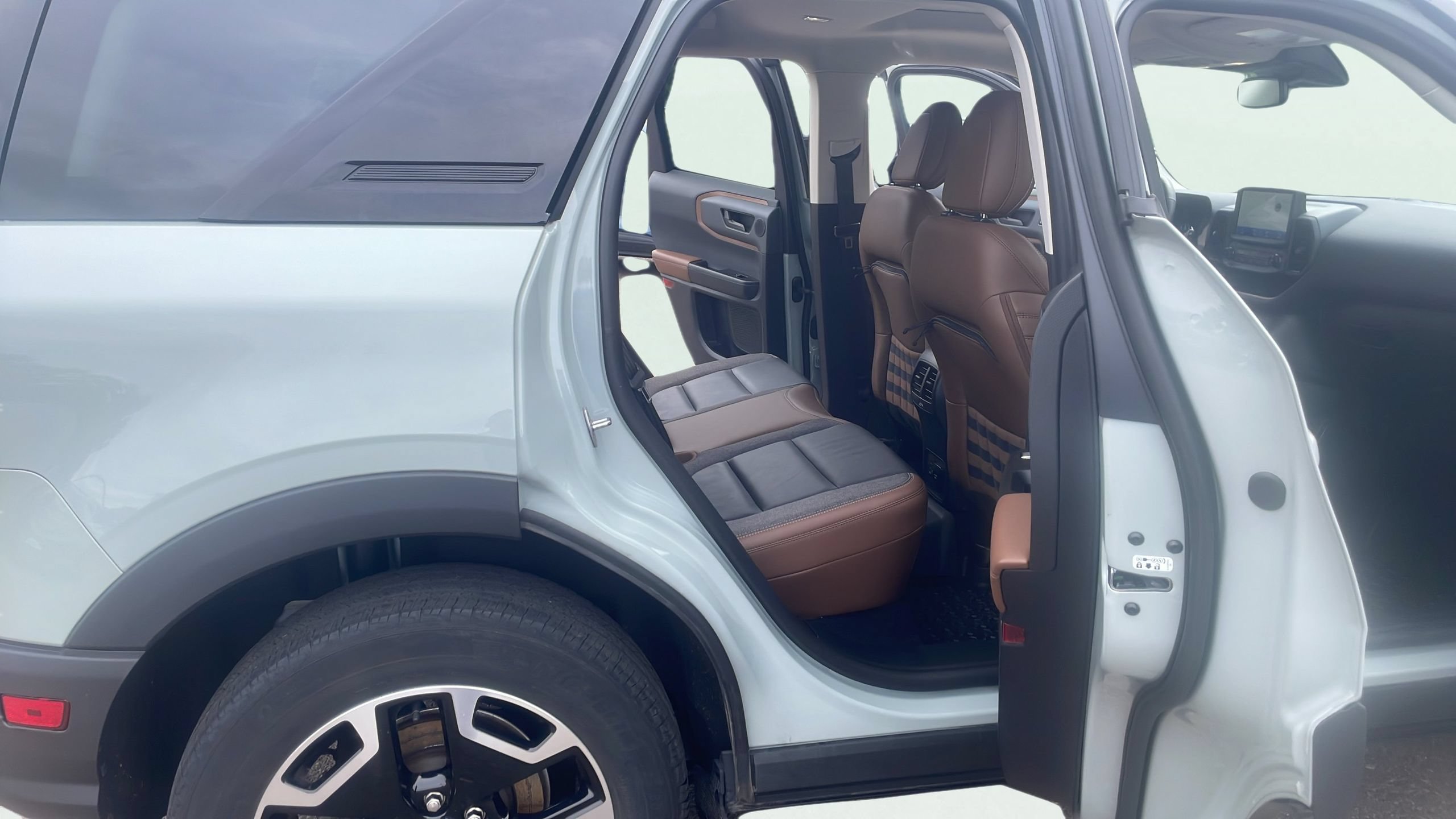 Certified 2023 Ford Bronco Sport Outer Banks w/ Tech Package AWD/4WD image 15