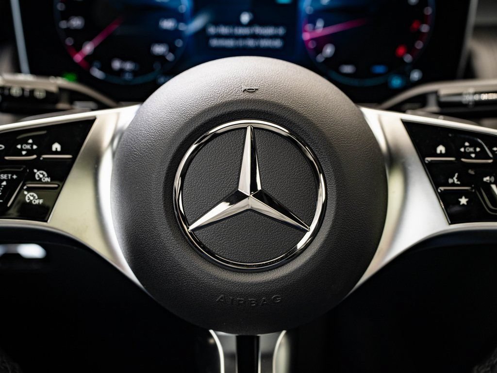 Certified 2026 Mercedes-Benz GLC 300 4MATIC image 28