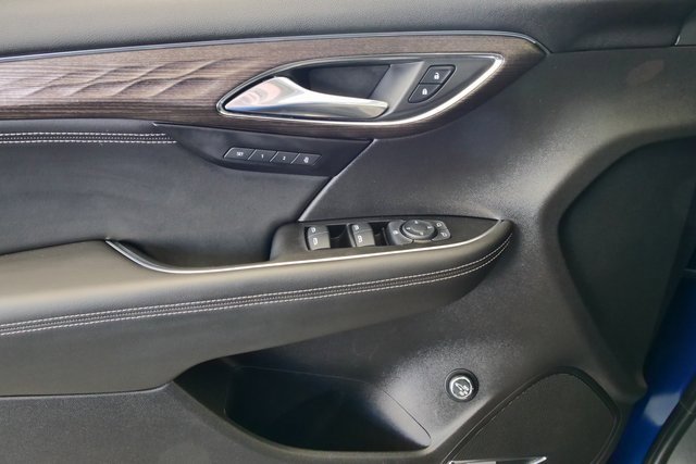 Used 2023 Buick Envision Avenir image 30