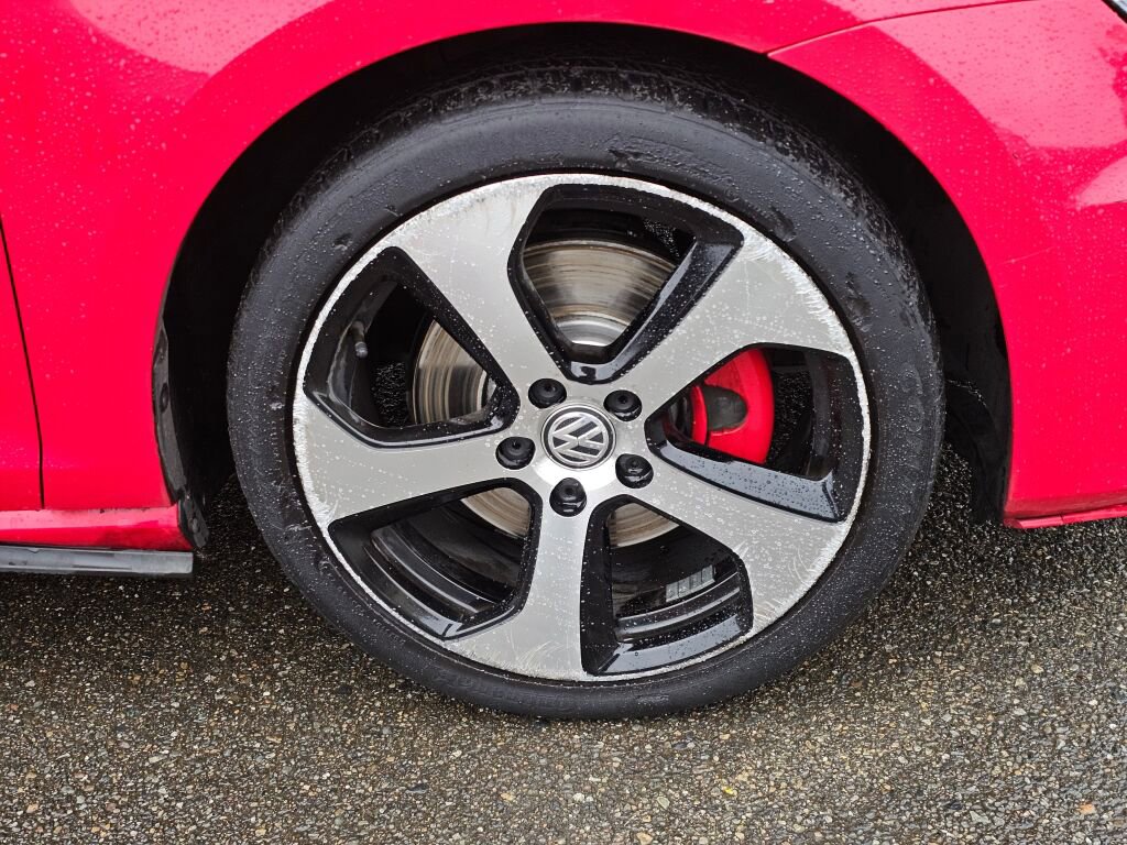 Used 2015 Volkswagen Golf image 10