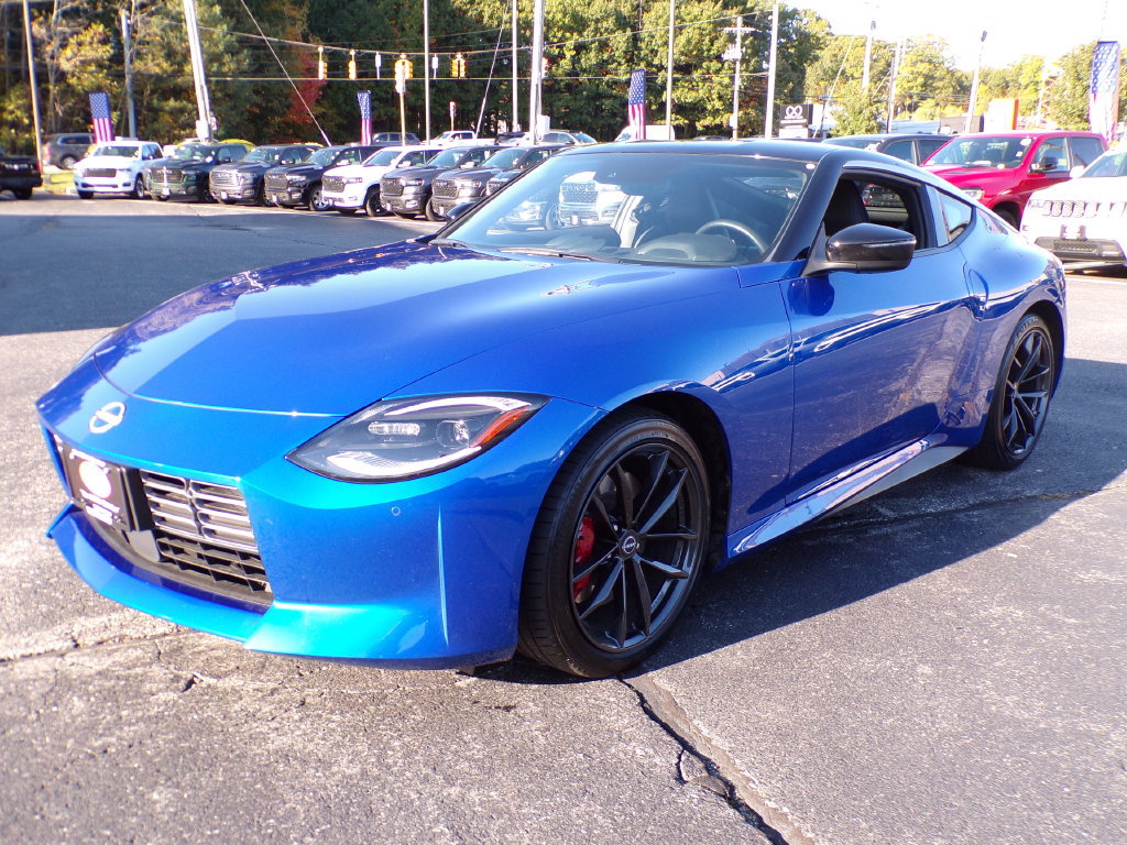 Used 2024 Nissan Z Performance w/ Floor Mat Package RWD image 3