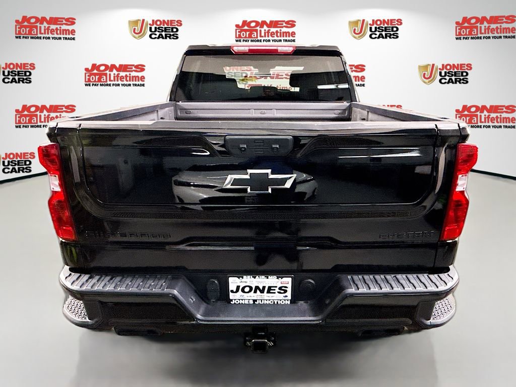 Used 2024 Chevrolet Silverado 1500 Custom Trail Boss w/ Midnight Edition AWD/4WD image 14