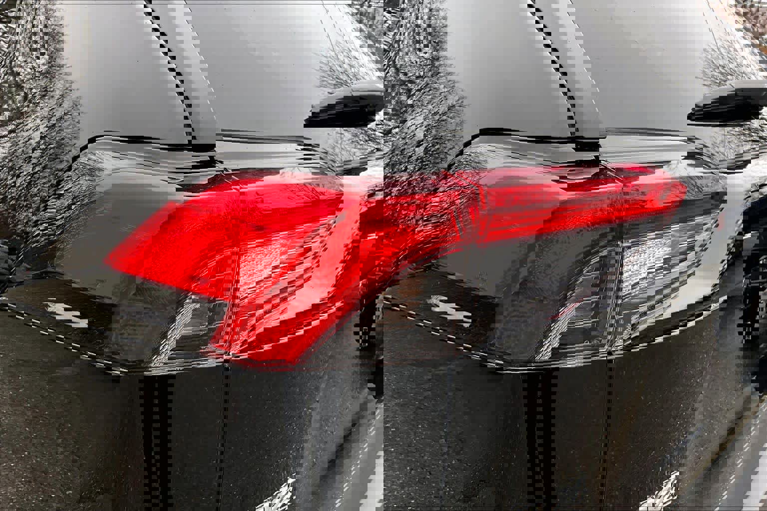 Used 2023 Toyota RAV4 XLE Premium image 27