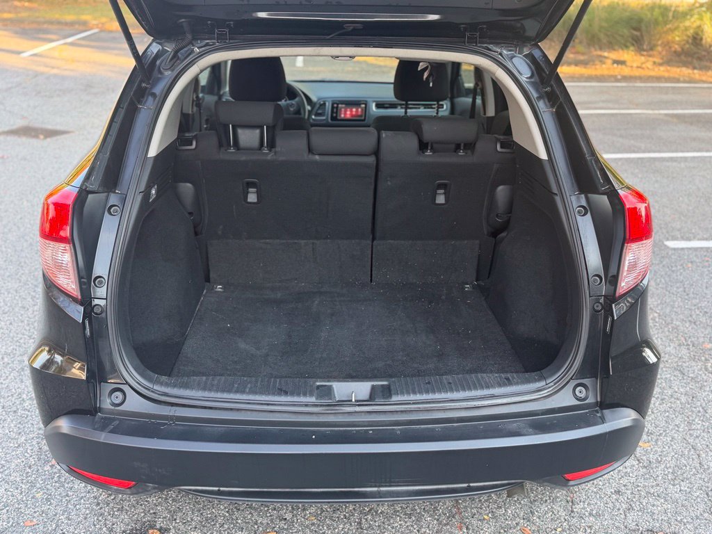 Used 2018 Honda HR-V EX image 19