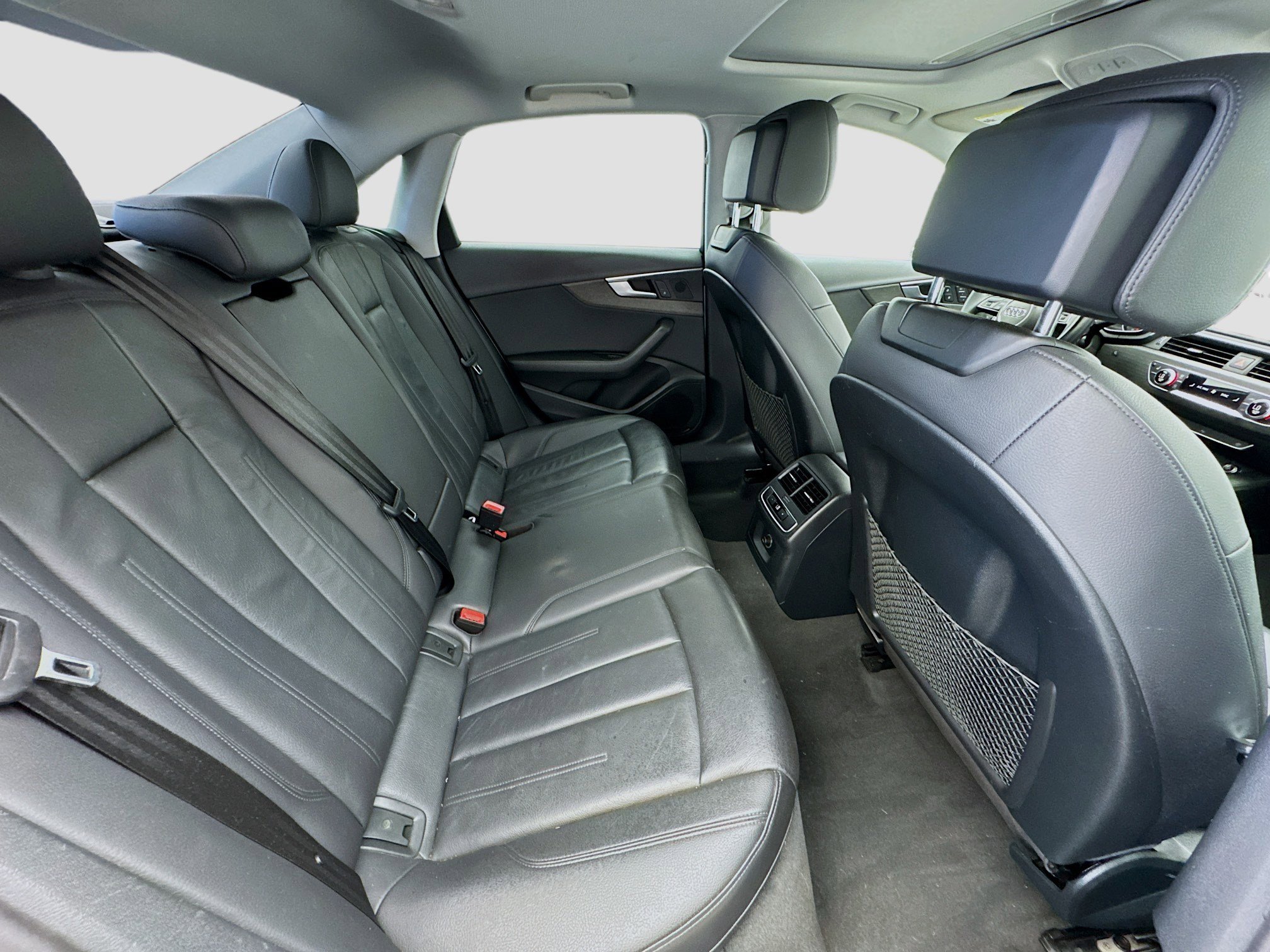 Used 2019 Audi A4 2.0T Premium image 19