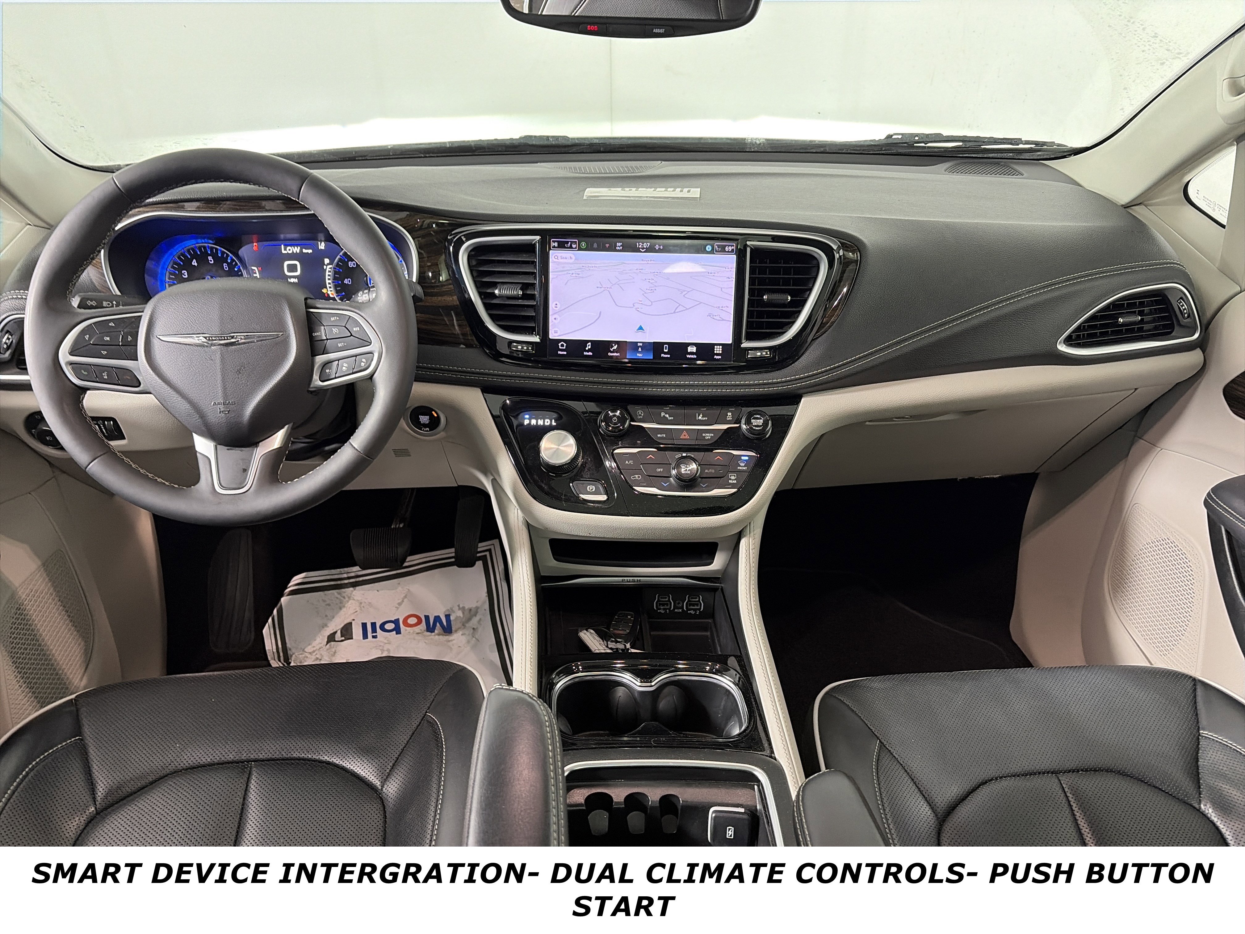 Used 2024 Chrysler Pacifica Limited image 4