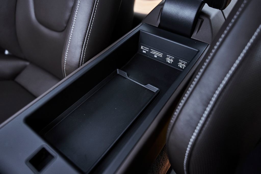 Used 2020 Porsche 911 Carrera 4S w/ Premium Package image 58