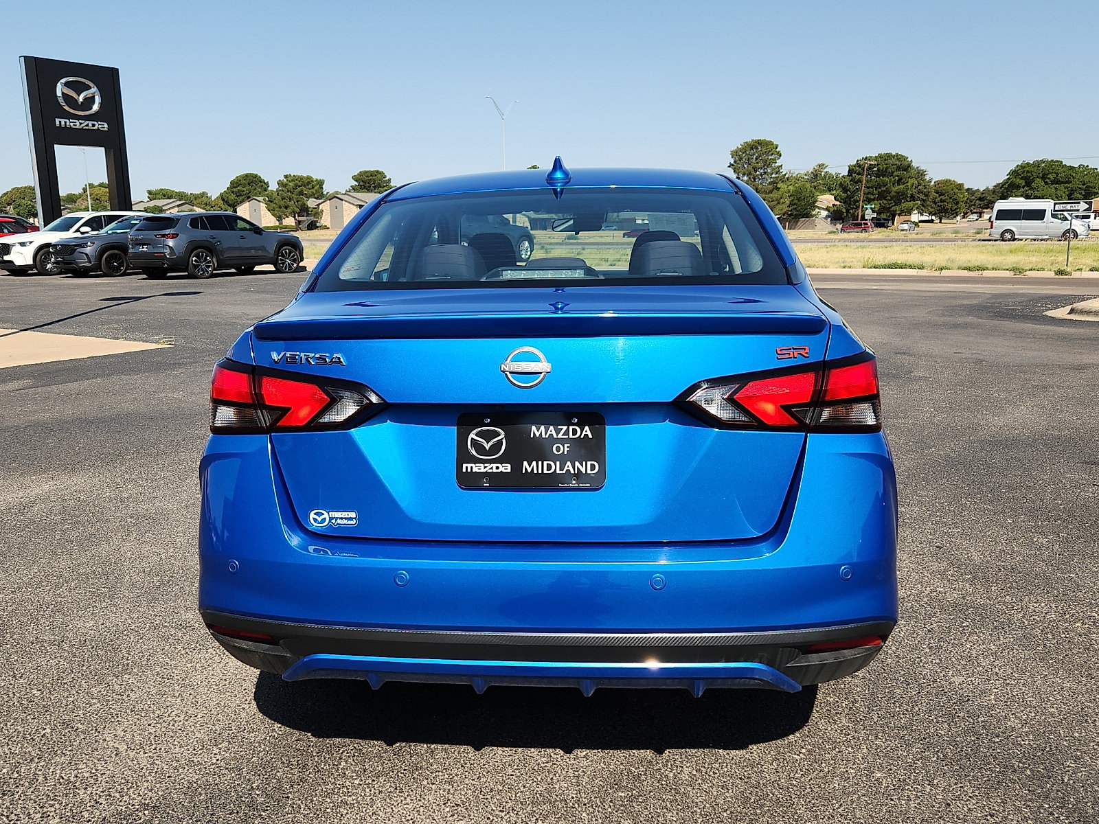 Used 2024 Nissan Versa SR FWD image 6