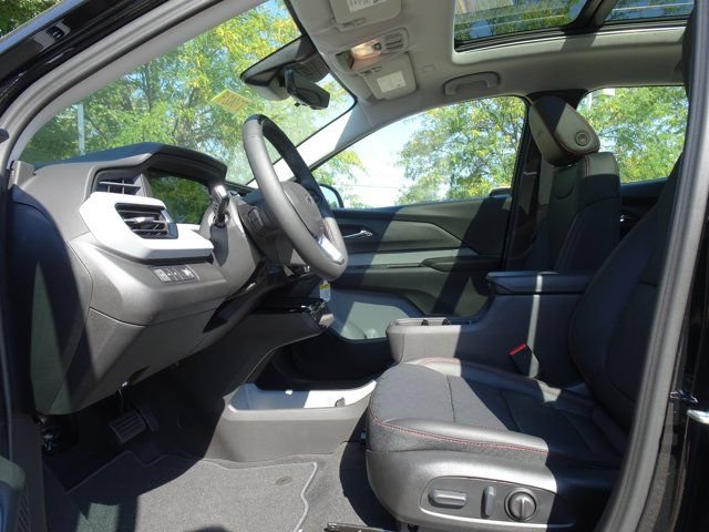 New 2027 Chevrolet Bolt RS w/ Super Cruise Package FWD image 5