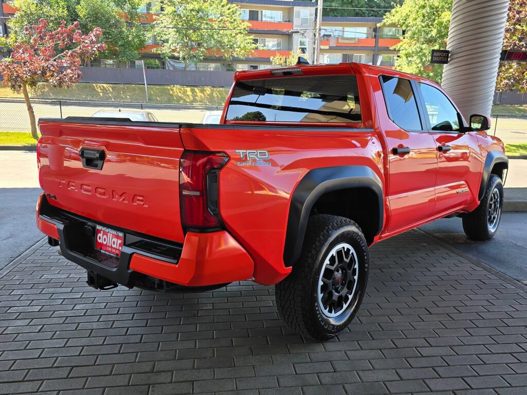 Used 2024 Toyota Tacoma TRD Off-Road AWD/4WD image 5