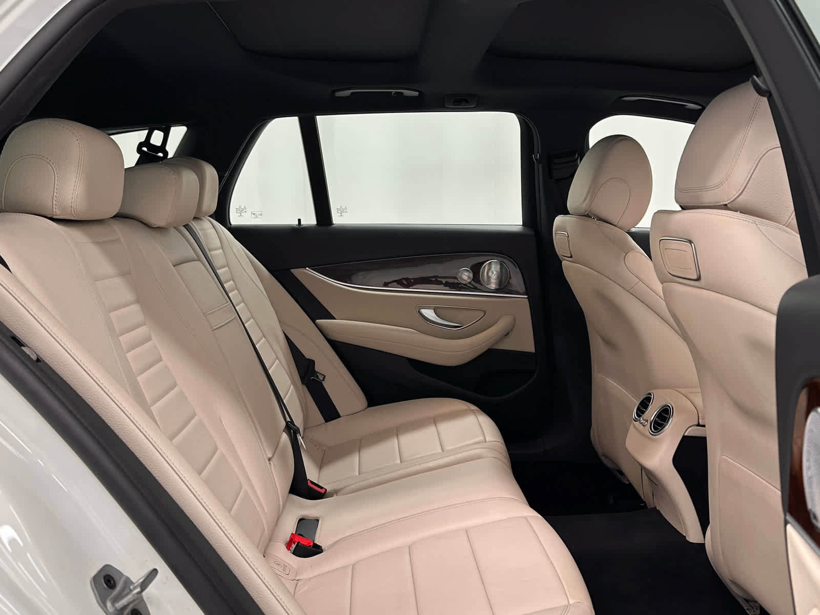 Used 2019 Mercedes-Benz E 450 4MATIC Wagon image 20