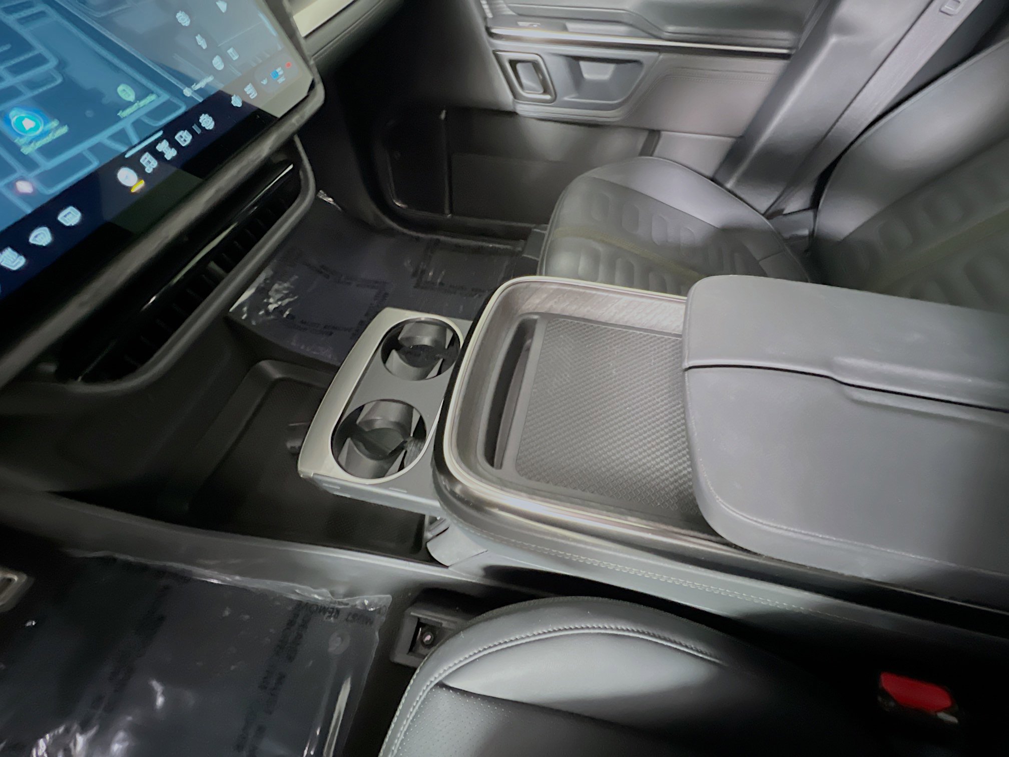 Used 2023 Rivian R1T Adventure image 22