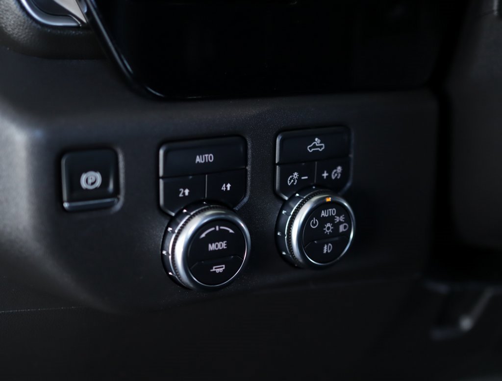 Used 2024 GMC Sierra 1500 Elevation image 10