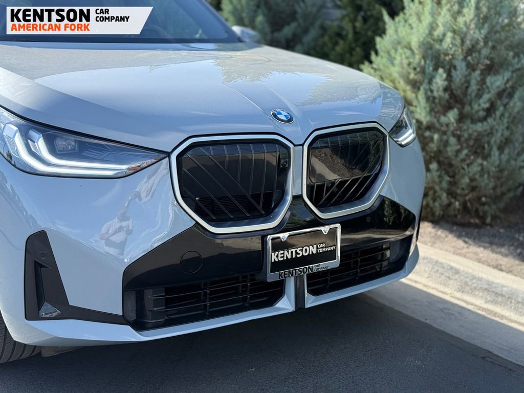 Used 2025 BMW X3 xDrive30i AWD/4WD image 14