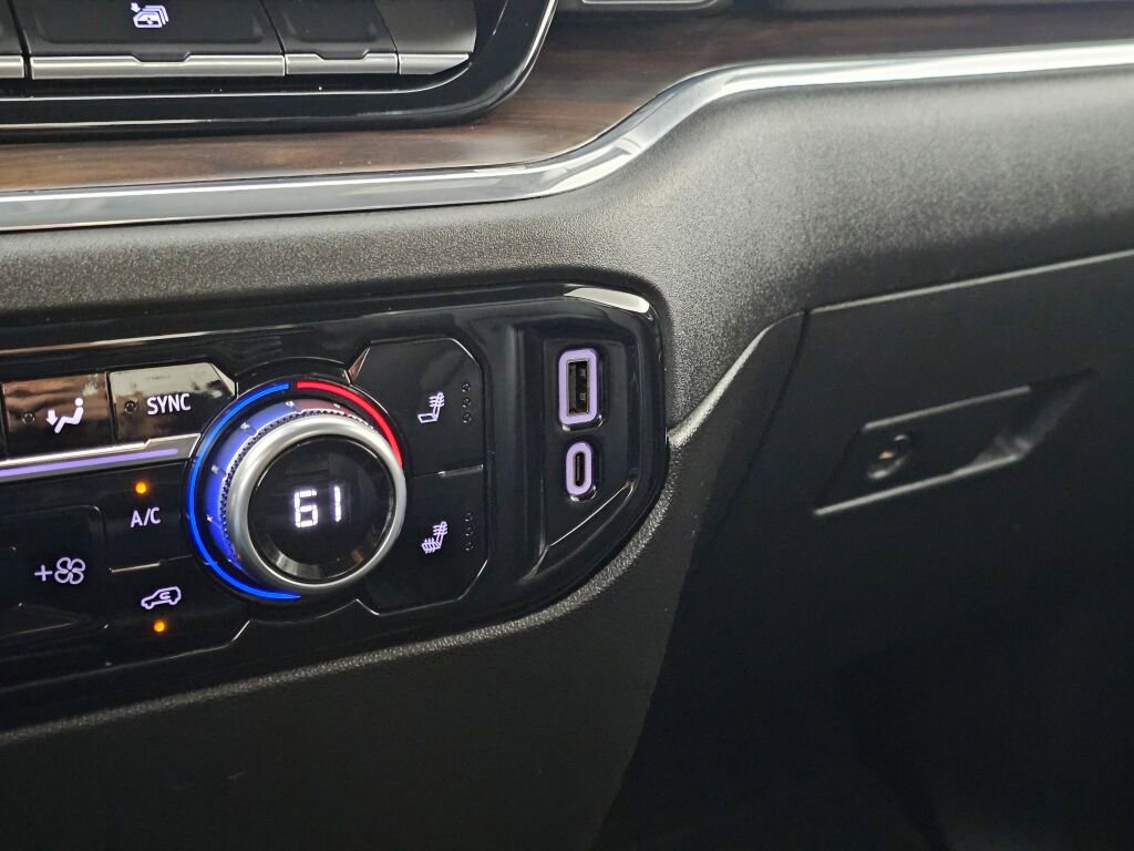 Used 2024 GMC Sierra 1500 SLT image 31